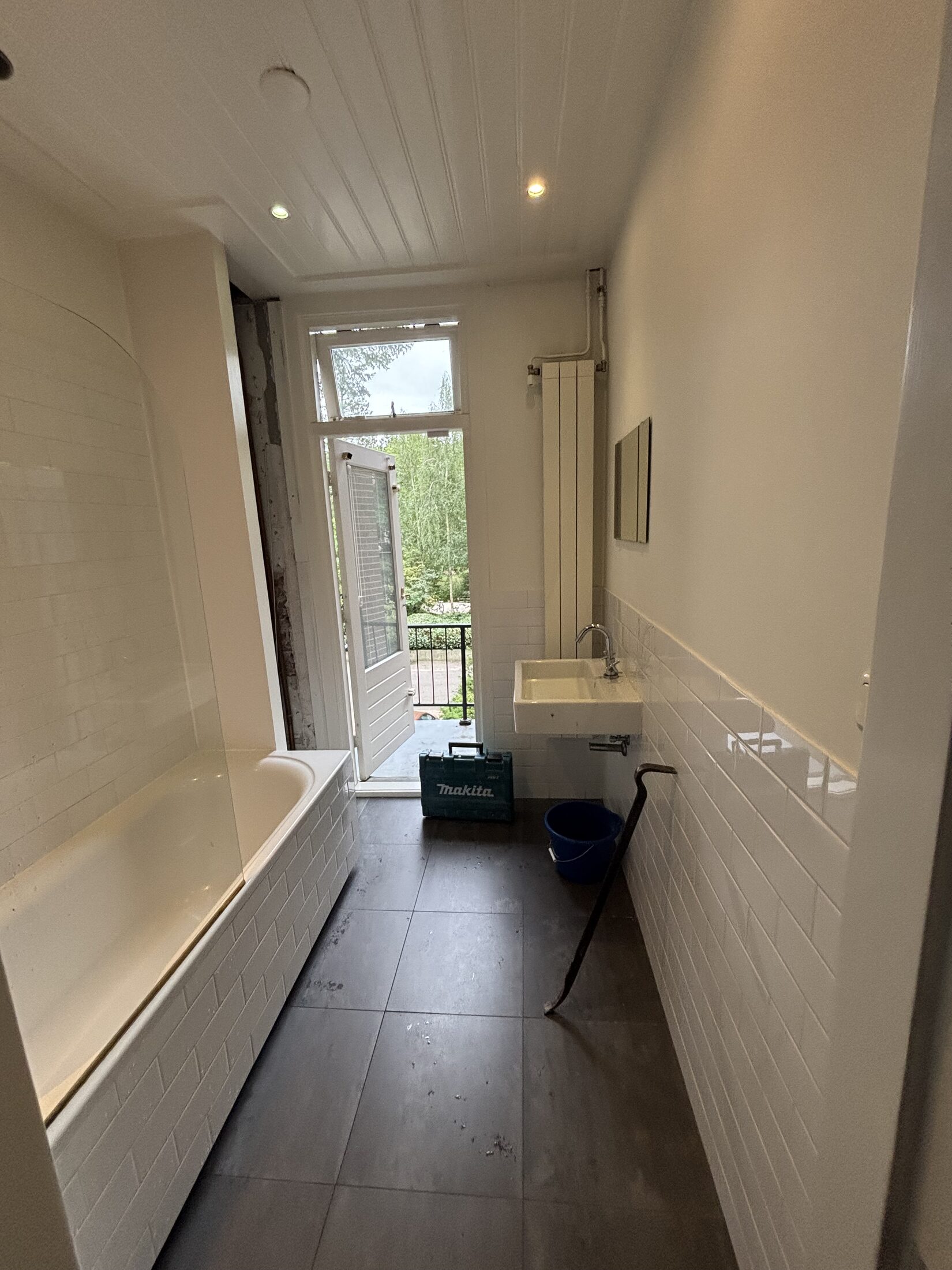 Voor: Badkamer volledig slopen