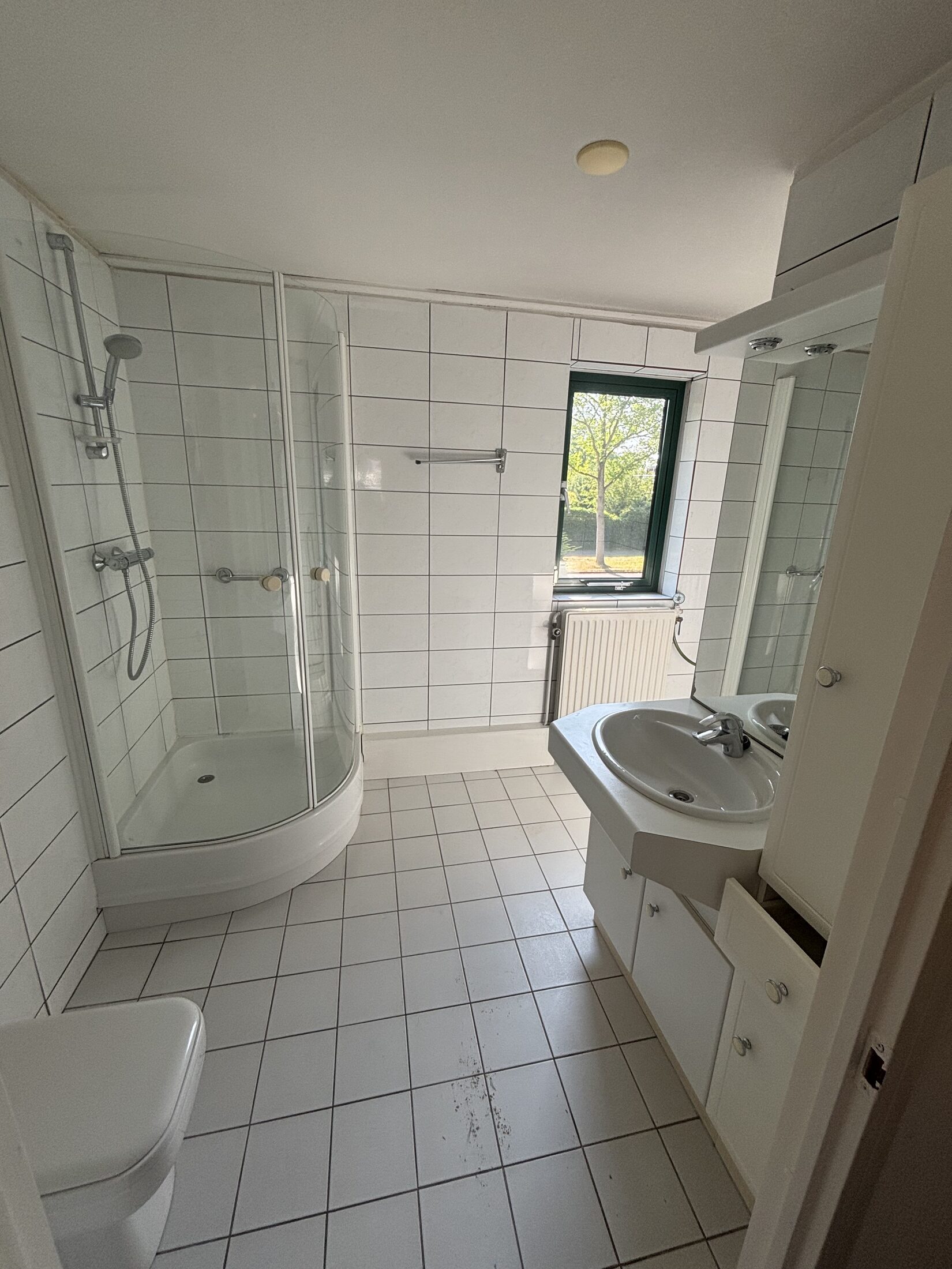 Voor: Badkamer volledig slopen