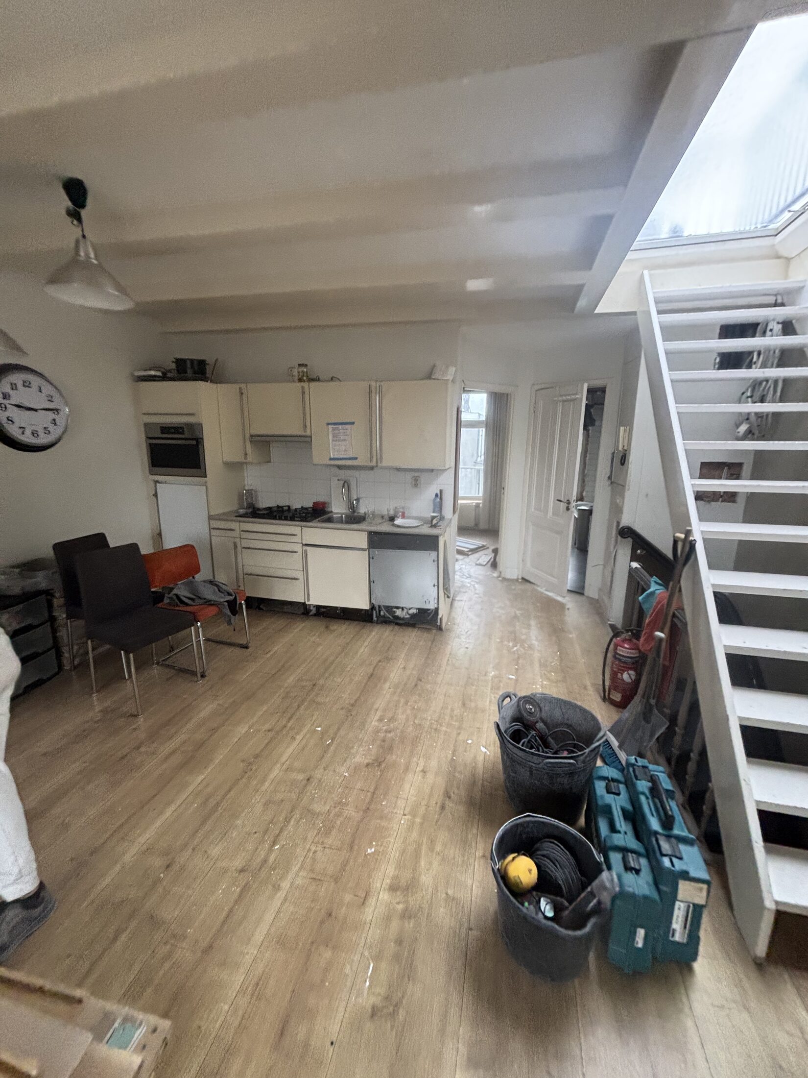 Voor: Appartement casco sloop – Amsterdam