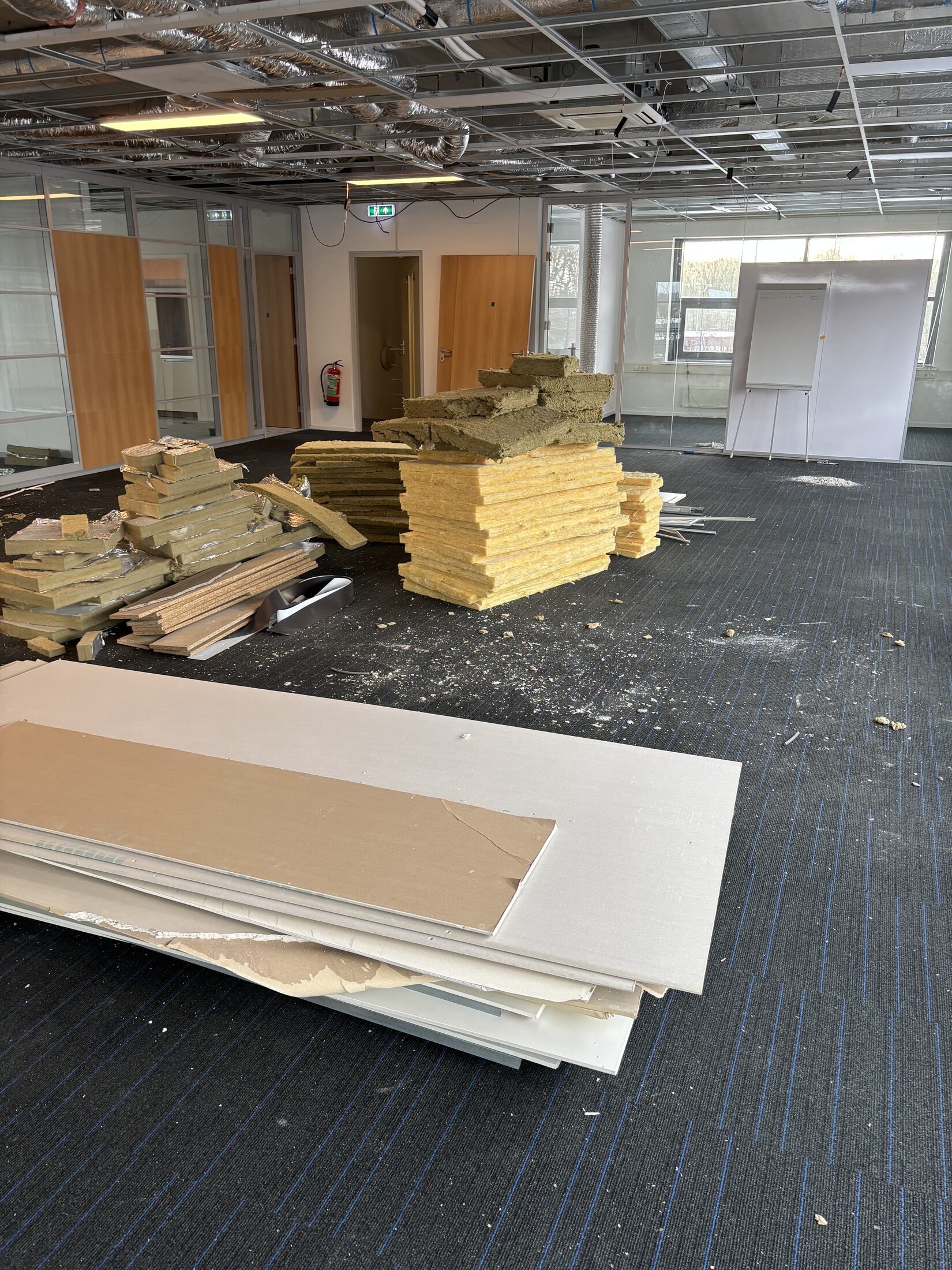 Renovatiesloop kantoorpand