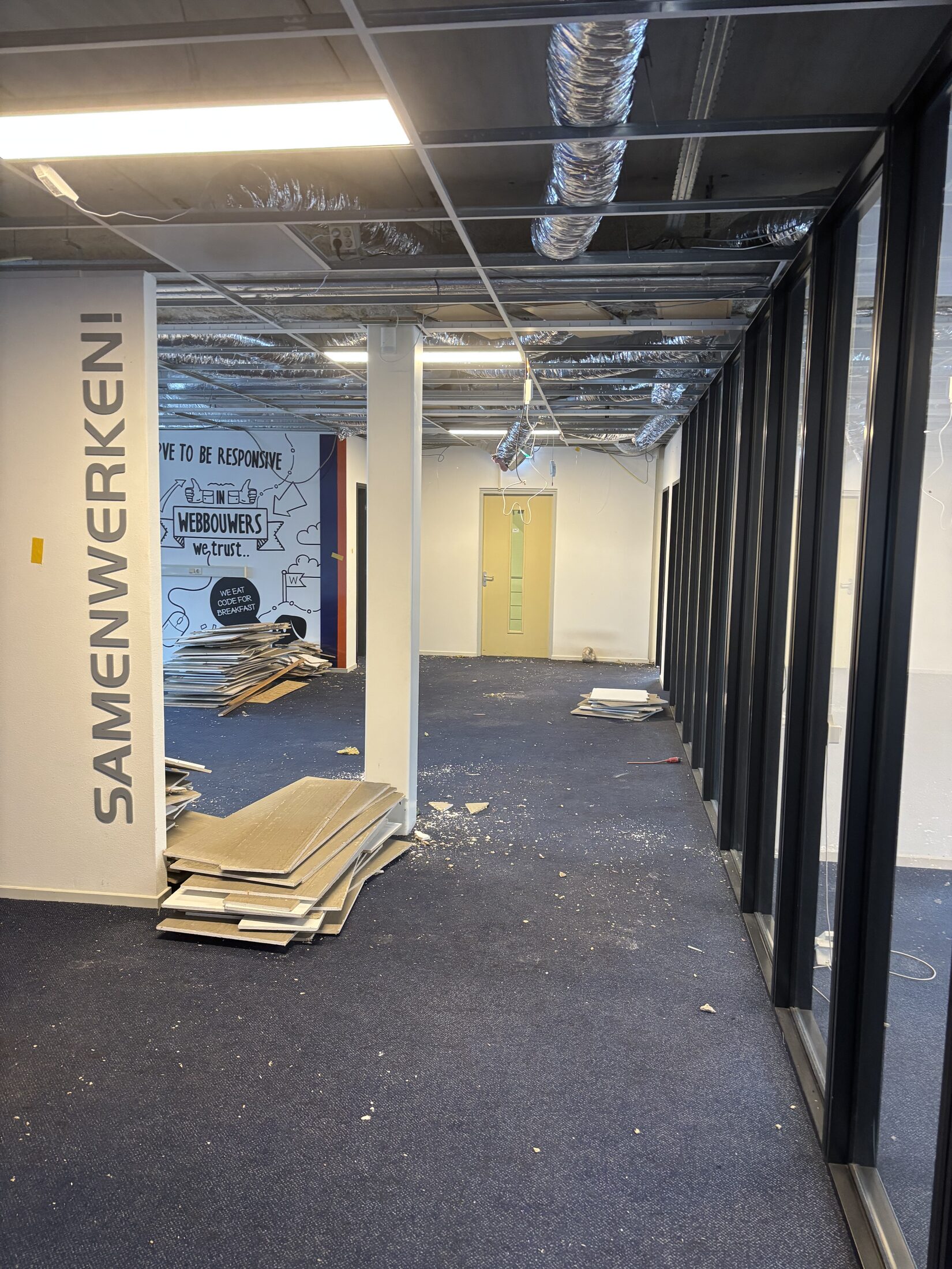 Renovatiesloop kantoorpand