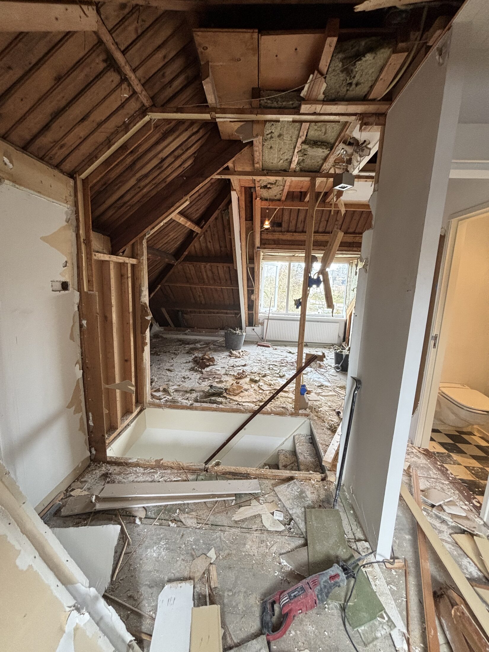 Complete casco renovatiesloop van een woning