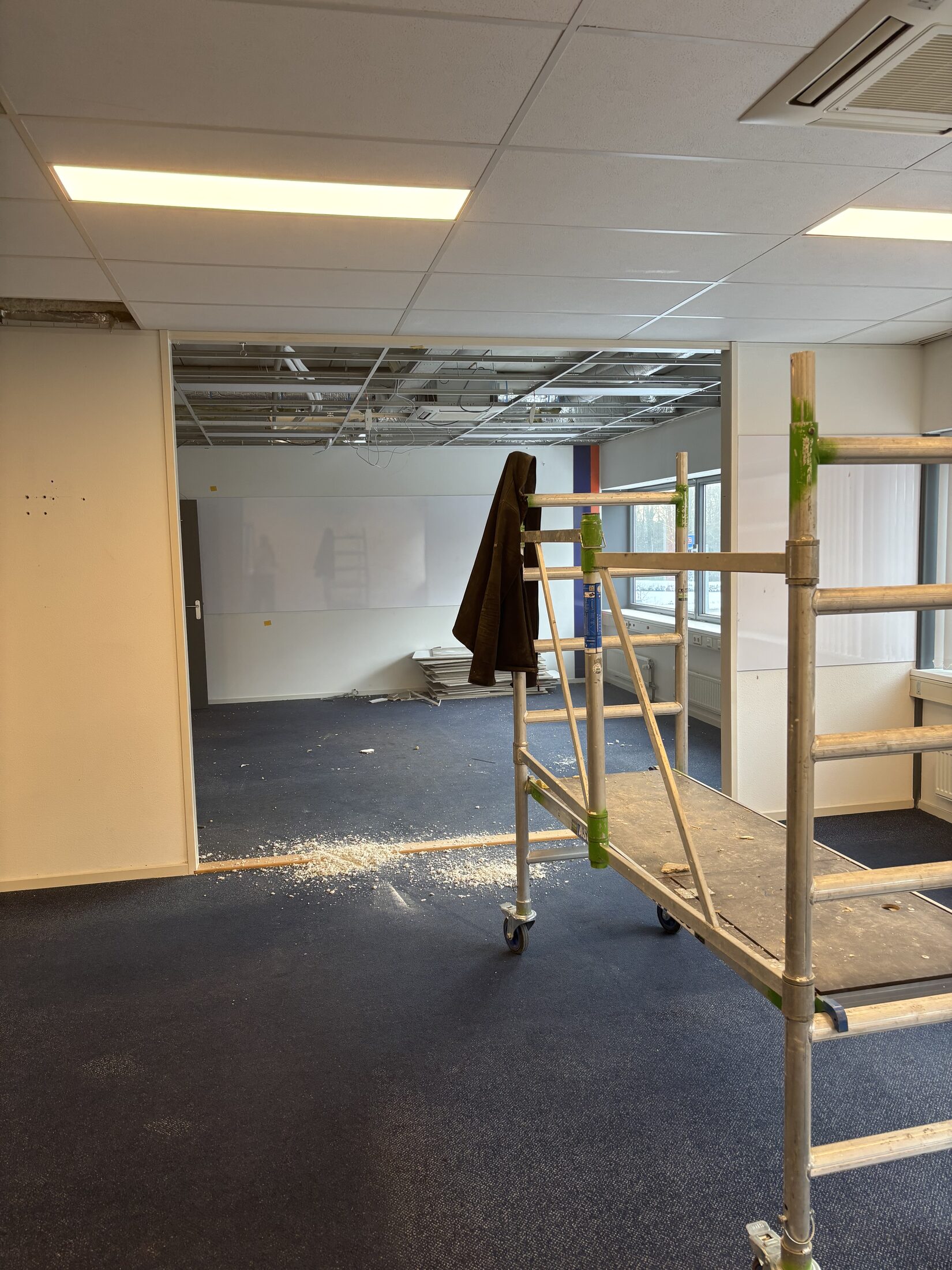 Renovatiesloop kantoorpand